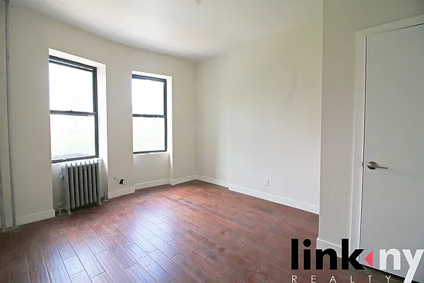 Rented by Link NY Realty | media 20