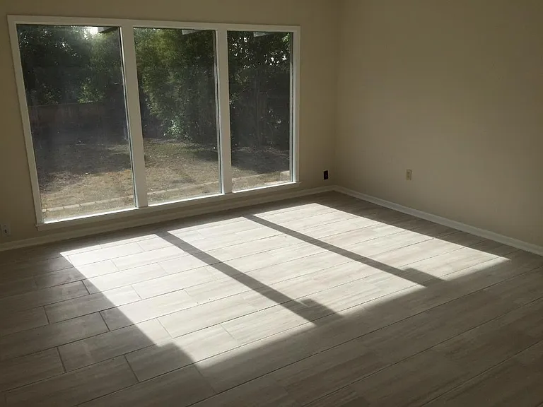 724 Whispering Oaks Dr — Photo 10