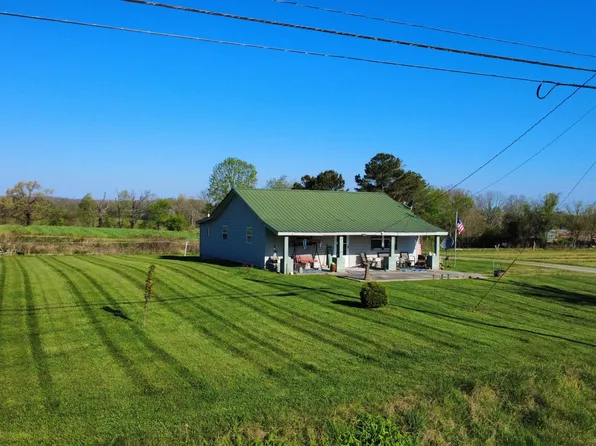 1107 Summer City Rd, Pikeville, TN 37367