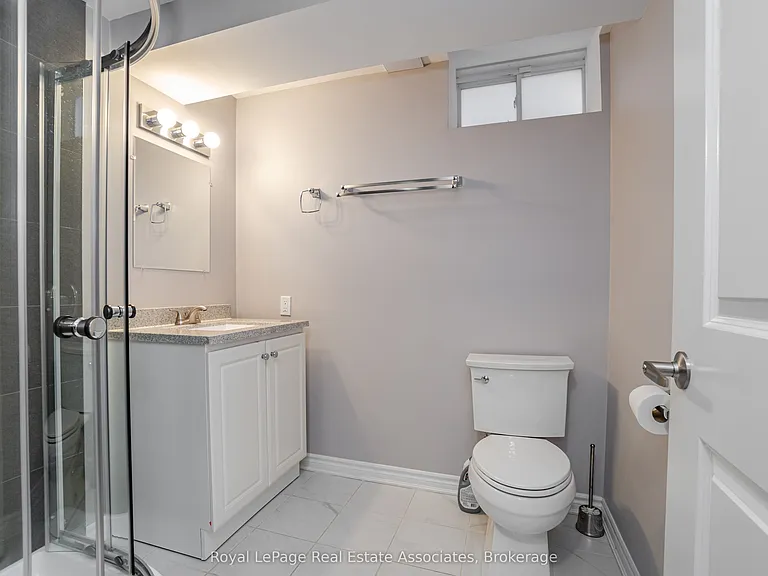 3172 Ernest Appelbe Blvd — Photo 30