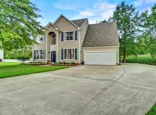 1702 Vinton Cir, Chesapeake, VA 23323