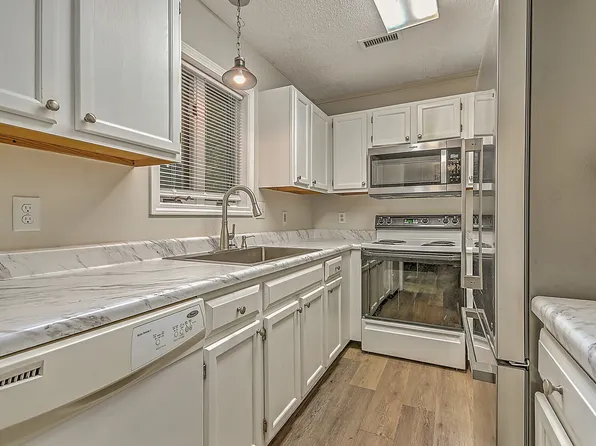 208 Dean St, Johnson City, TN 37615