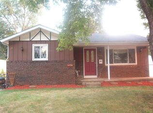 1606 Saratoga St, Pekin, IL