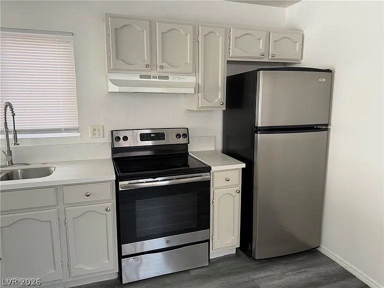 5206 Golden Ln #B — Photo 16