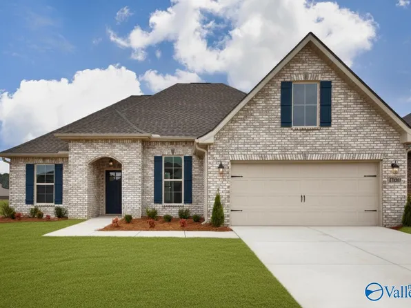 17680 Cabernet St, Athens, AL 35613