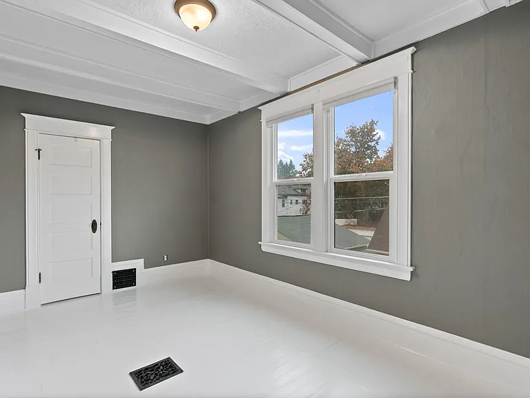 1728 W 11th Ave — Photo 19