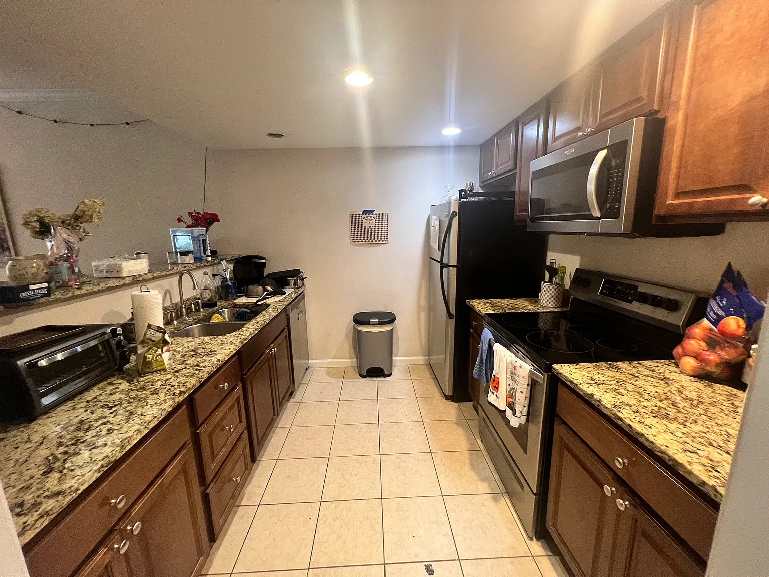 4 bed, 1696 sqft, $4,300 — Photo 4