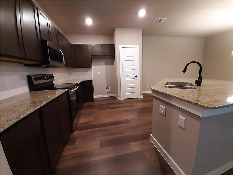 25148 Pacific Wren Dr — Photo 7