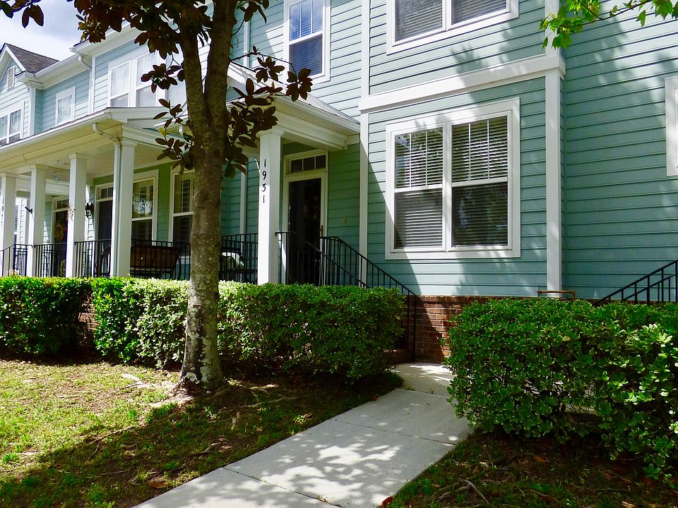 Front of Townhome