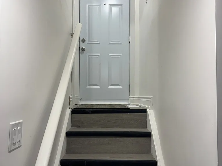 185 Featherstone Rd — Photo 5