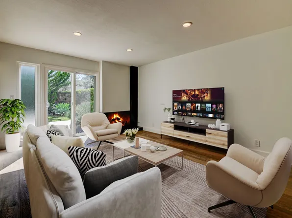 341 Riviera Dr, Costa Mesa, CA 92627