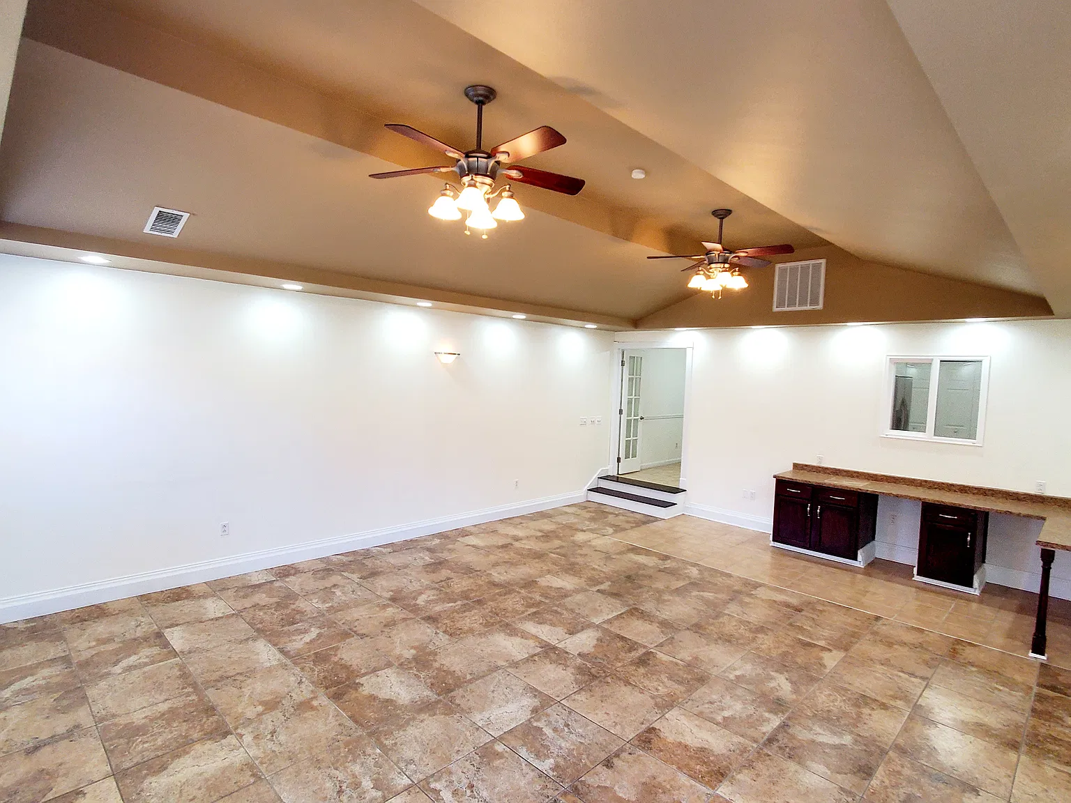 89 Spring Grove Drive — Photo 2