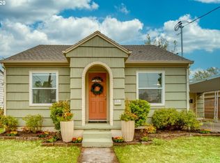 8805 E Burnside St, Portland, OR 97216