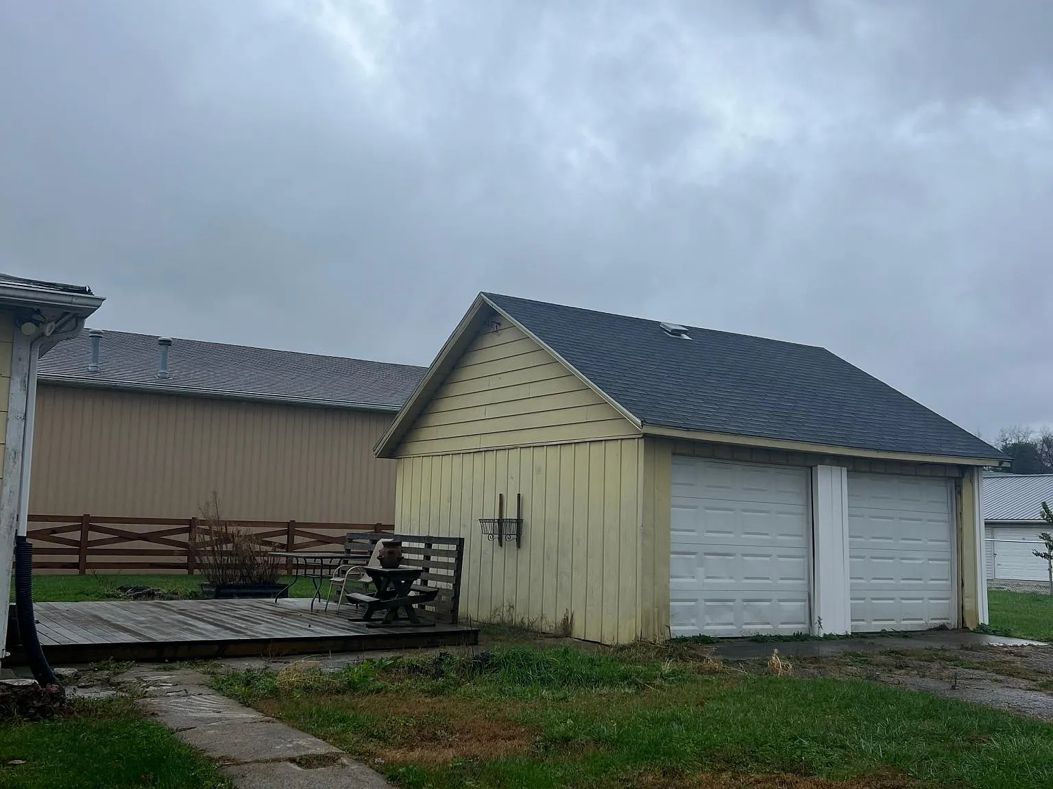3 bed, 1882 sqft, $1,600 — Photo 3