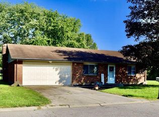3165 Honeysuckle Dr, Troy, OH 45373