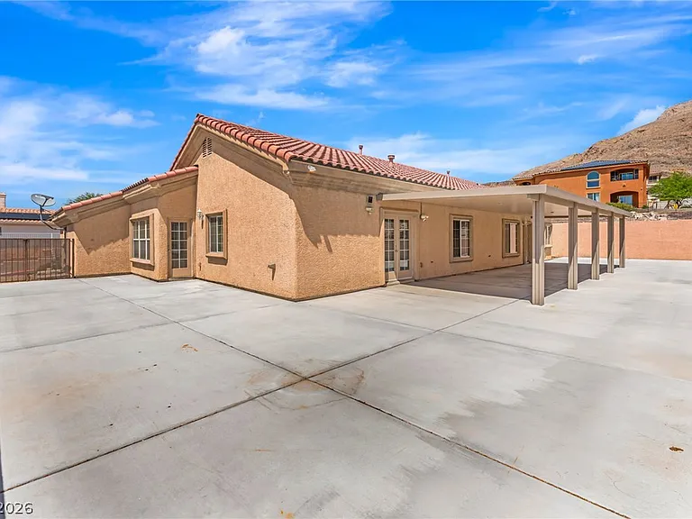 7205 Madonna Dr — Photo 26