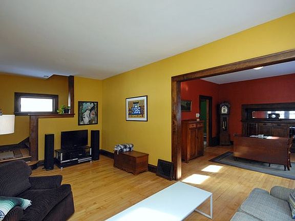 5th image of 3327 21st Ave S