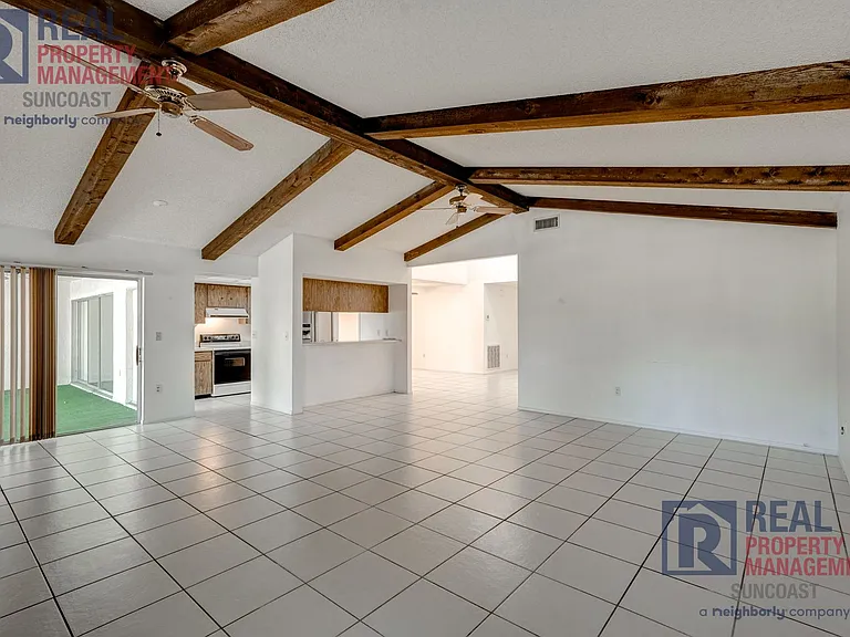 1370 Palmwood Dr — Photo 13