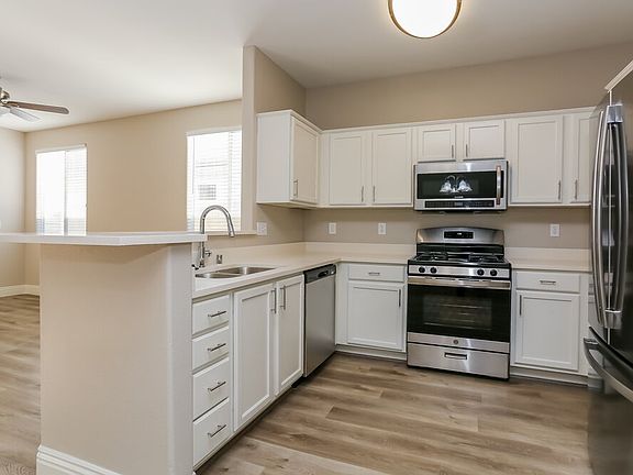 5th image of 8837 Medicine Wheel Ave