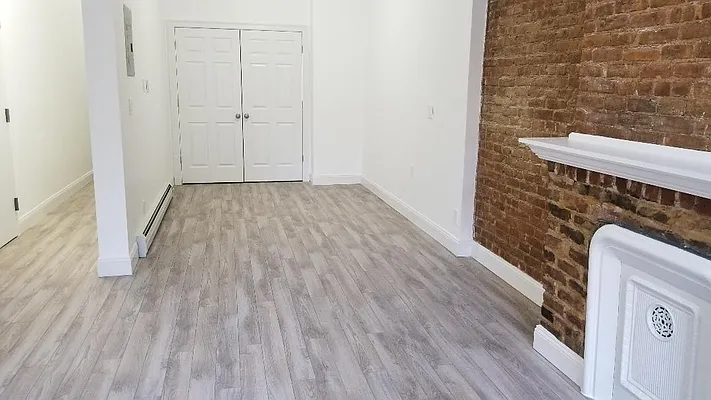 Rented by High Line NYC Realty Group | media 6