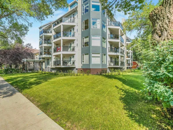 9905 112th St NW #206, Edmonton, AB T5K 1L6