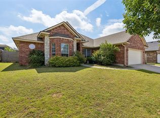 1980 Leslie Beachler Ln, Midwest City, OK 73130