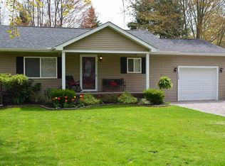 2130 Lee St, Algonac, MI 48001