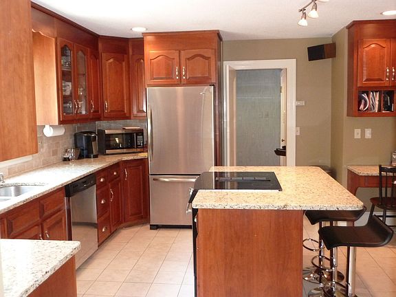 Granite and Stainless Kitchen