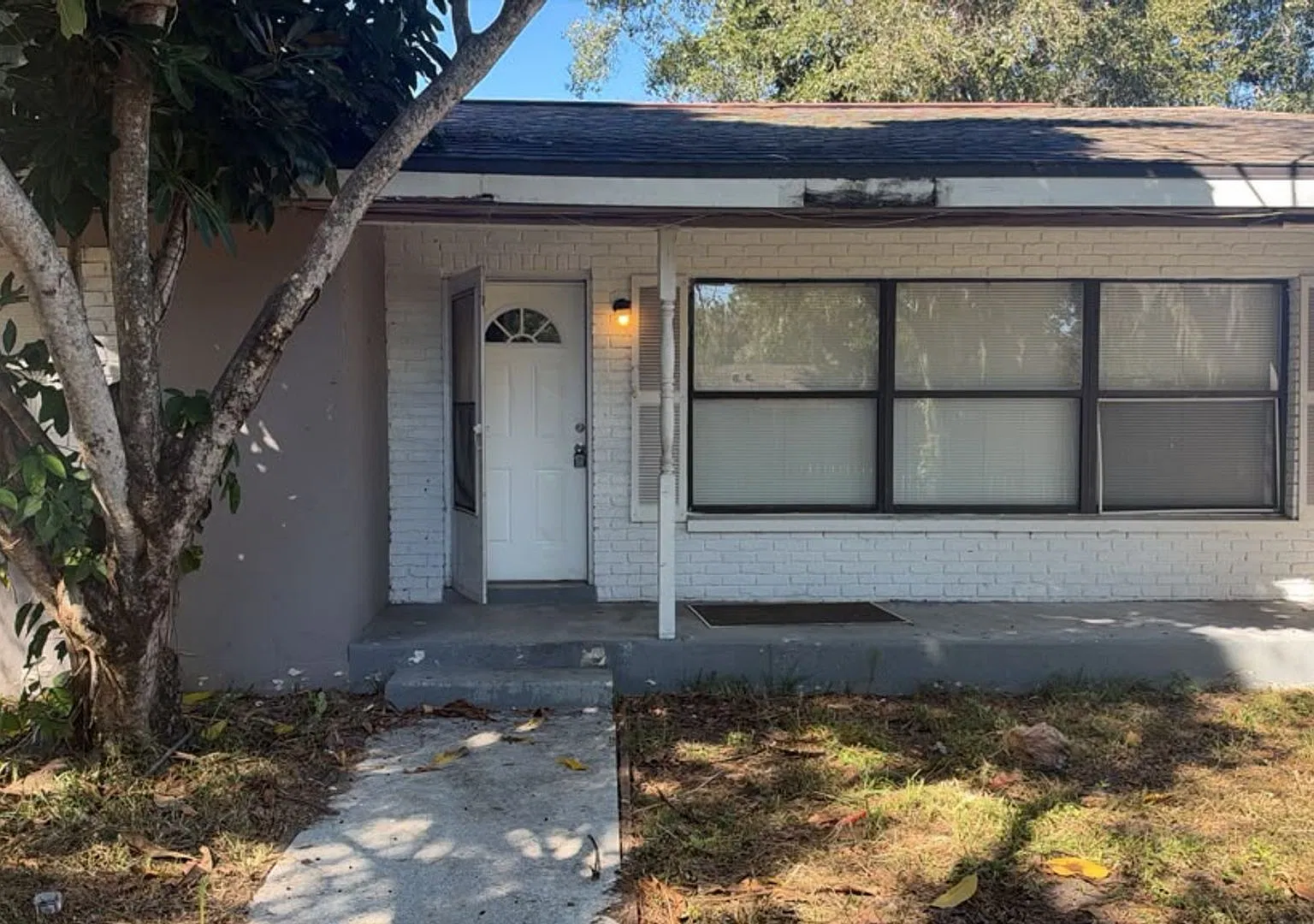5401 Russell Ave — Photo 1