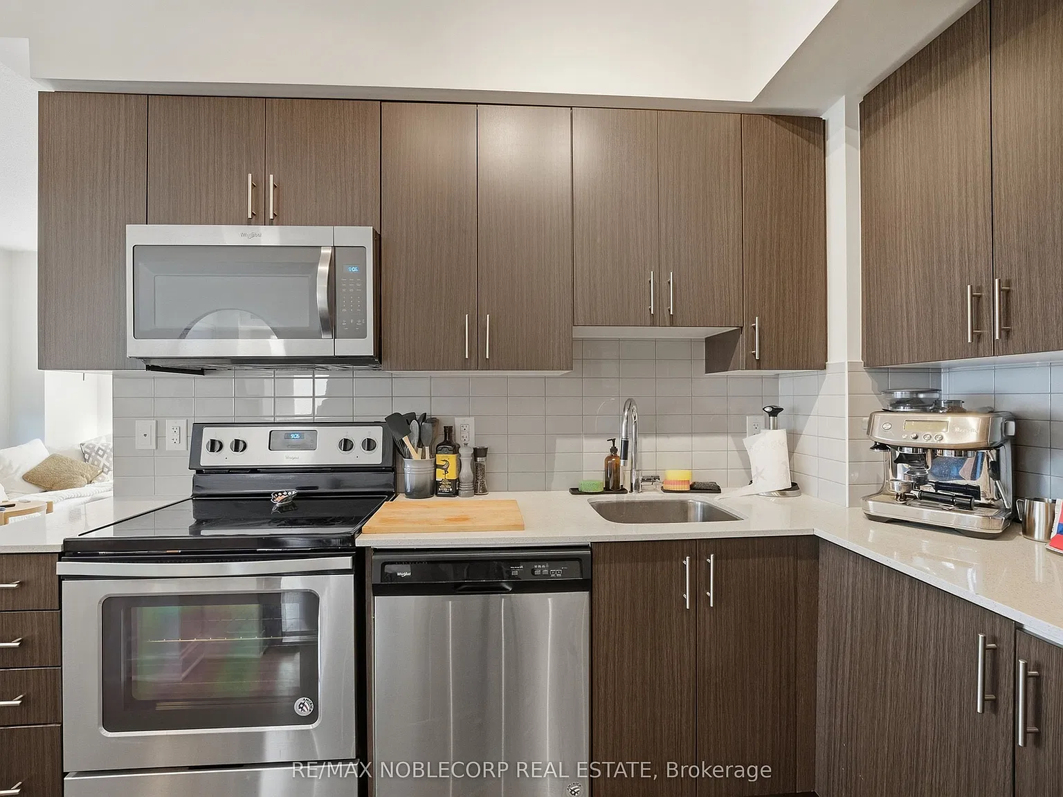 2 bed, $2,850 — Photo 3
