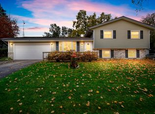 1413 Roosevelt Dr S, West Bend, WI 53090