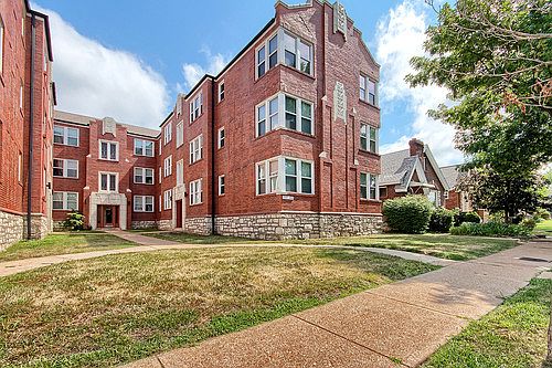 1st image of 5743 Chippewa St APT 3S