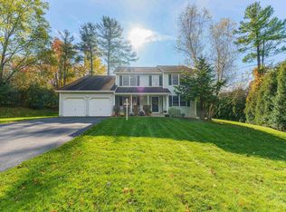 1906 Little Hill Rd, Niskayuna, NY 12309