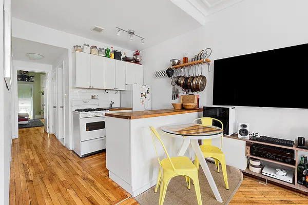 Sold by Compass | media 10