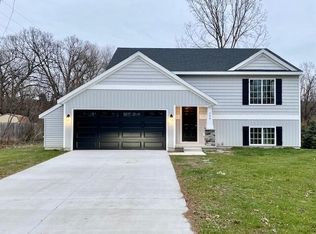 4264 Butternut Dr, Wayland, MI