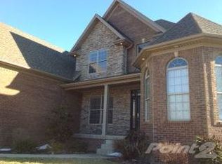 1963 W Wisteria Ln, Scottsburg, IN 47170