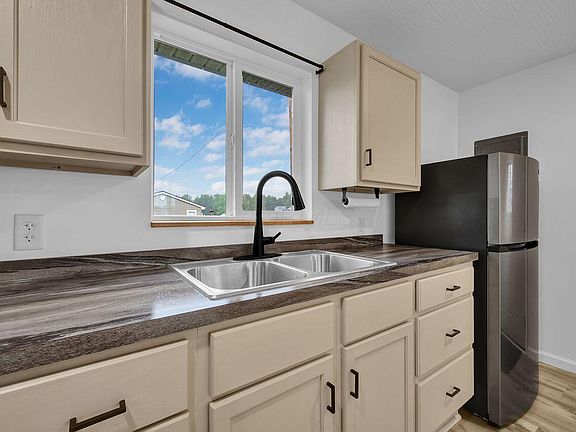 2nd image of 8885 Water St