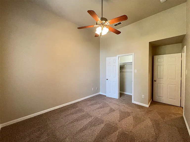 2902 Madison Dr — Photo 23