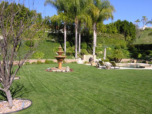 4th image of 25505 Gaylord Ct