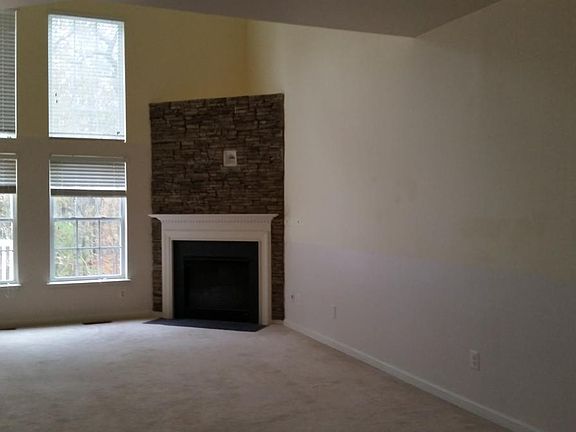 5th image of 204 Golden Eagle Way