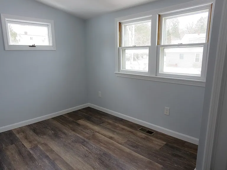 995 W Boylston St — Photo 17