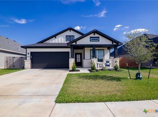 205 Flint Rock Ct, Victoria, TX 77904