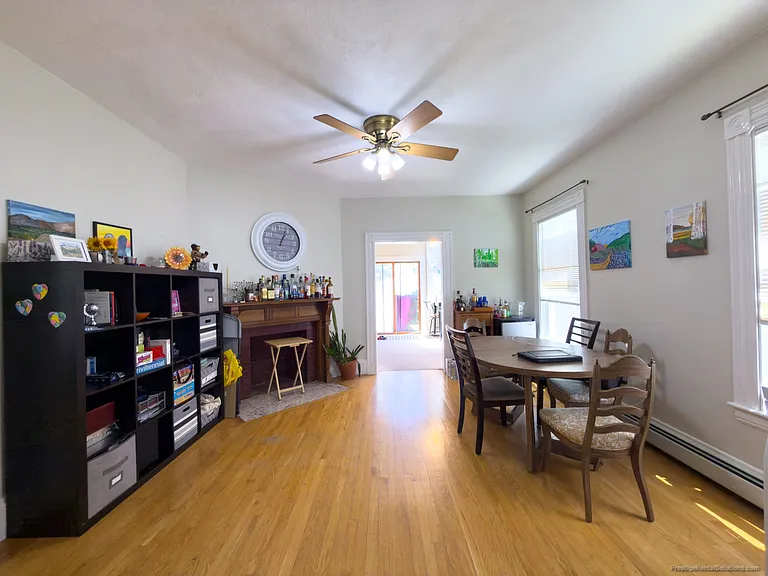 318 N Harvard St #1 — Photo 5