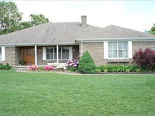 1st image of 209 Hawthorne Dr