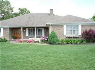 209 Hawthorne Dr, Nicholasville, KY 40356
