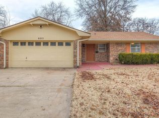 605 SE 8th St, Wagoner, OK 74467