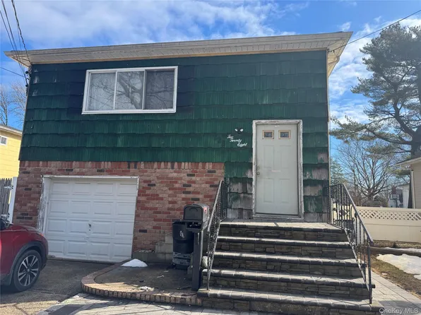 (undisclosed Address), Westbury, NY 11590