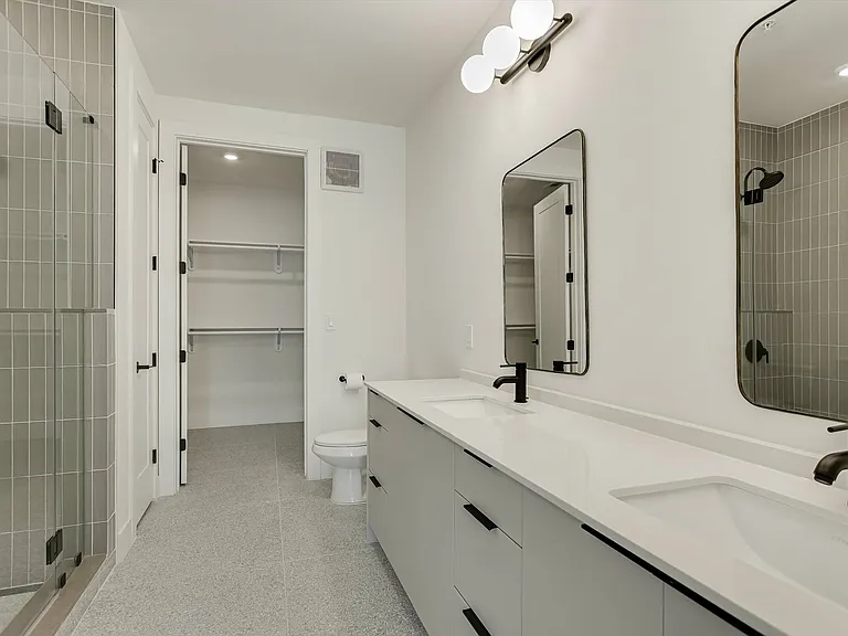 1701 Simond Ave #421 — Photo 11