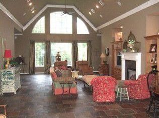 8100 Old McGregor Rd, Woodway, TX 76712