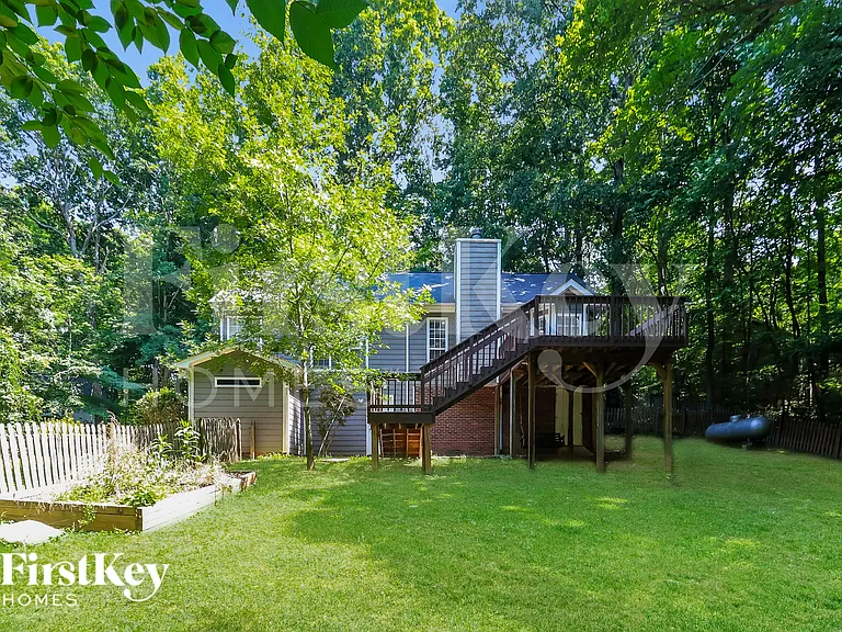 7815 Pinetuck Ln — Photo 18